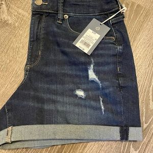 Universal threads high-rise midi shorts